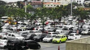 a-lot-of-cars-at-the-parking-lot-deans- American-mall